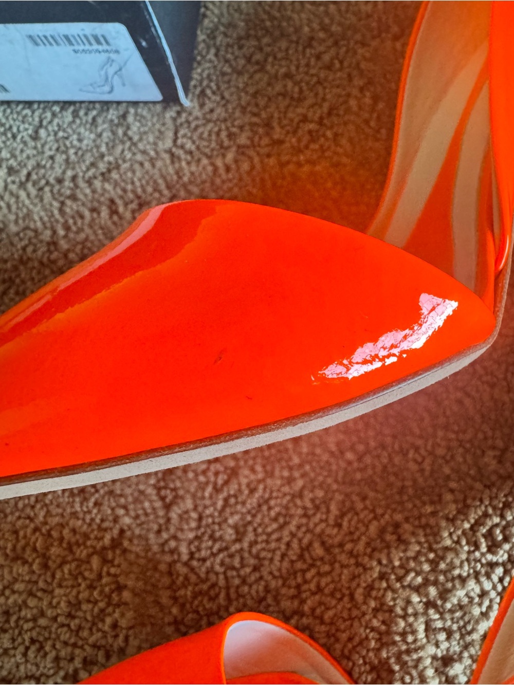 Alexander McQueen Women's Slask Pointed Patent Pumps Neon Orange - Picture 5 of 9